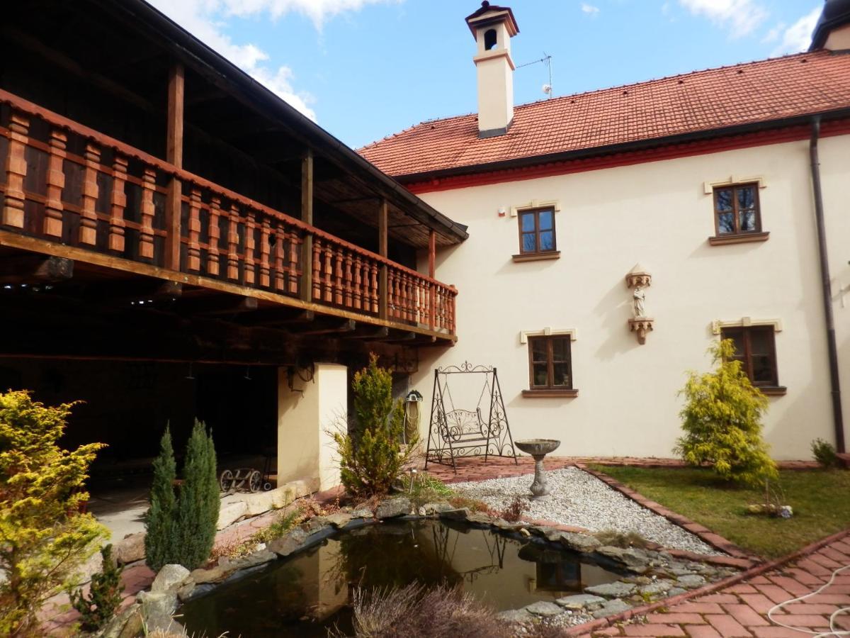 Zámeček Zdíky - Zámecký apartmán Bujanov Esterno foto