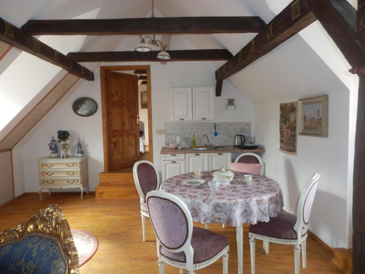 Zámeček Zdíky - Zámecký apartmán Bujanov Esterno foto