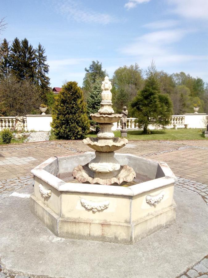Zámeček Zdíky - Zámecký apartmán Bujanov Esterno foto
