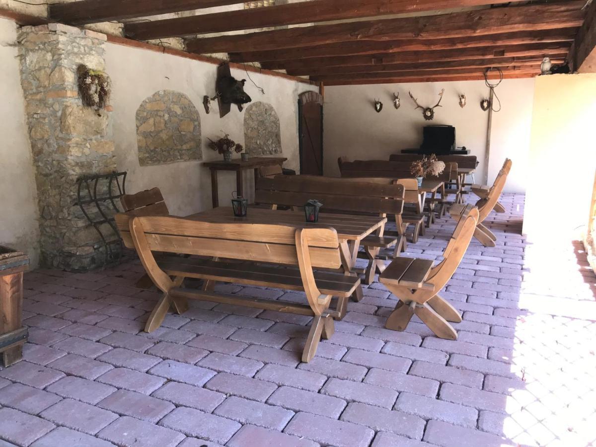 Zámeček Zdíky - Zámecký apartmán Bujanov Esterno foto